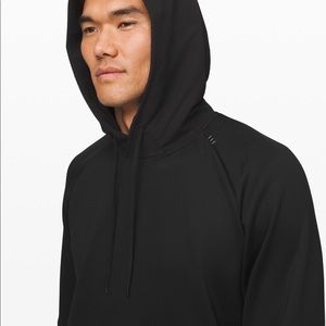 Lululemon mens medium fundamental fuel pull over